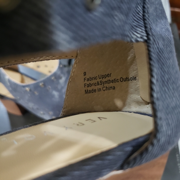 Very Volatile Tevy Denim Rare Brand New in Box - Picture 3 of 6